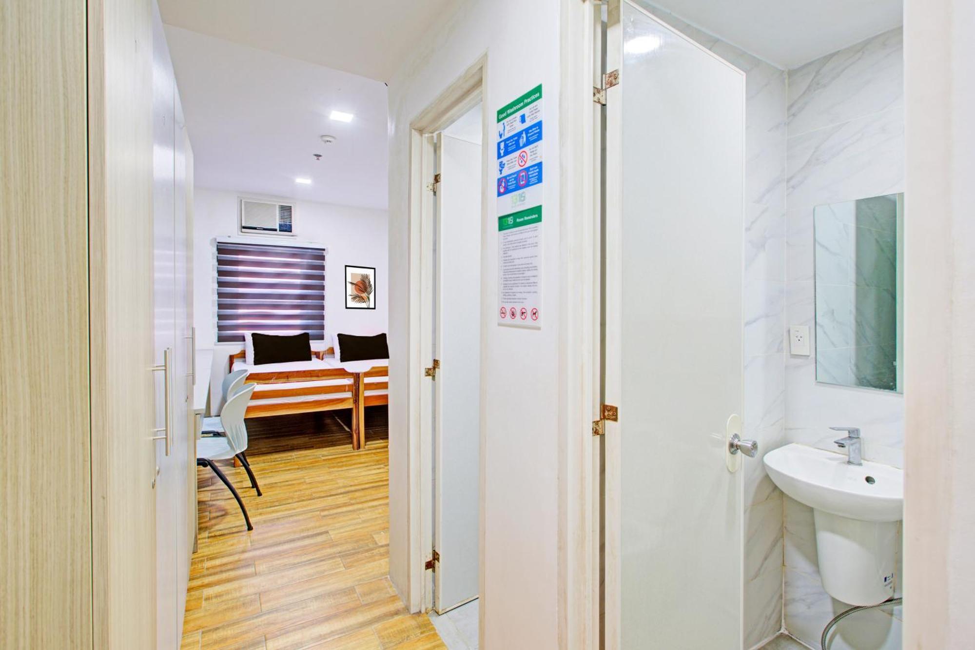 RedDoorz Plus @ 1318 Residences Manila Exterior foto